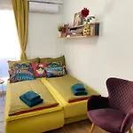 Royal Deluxe